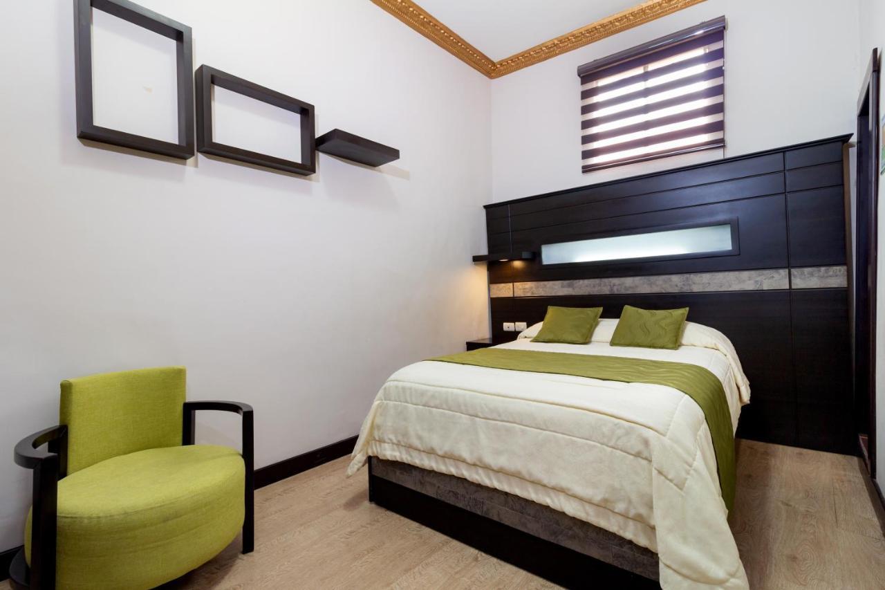 Hotel Majestic 2 By Hhg Cuenca Bagian luar foto