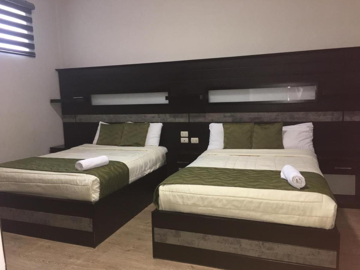 Hotel Majestic 2 By Hhg Cuenca Bagian luar foto