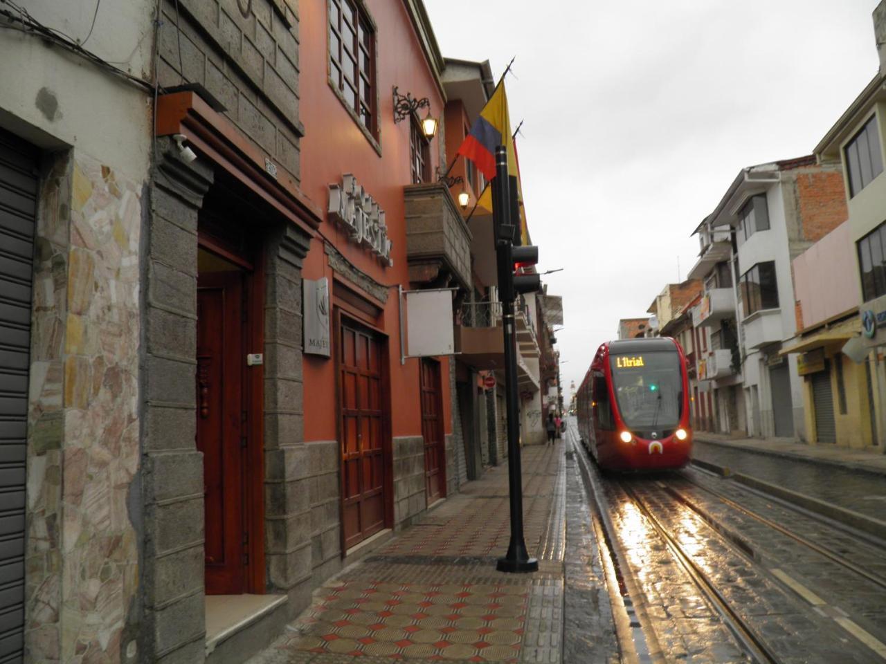 Hotel Majestic 2 By Hhg Cuenca Bagian luar foto